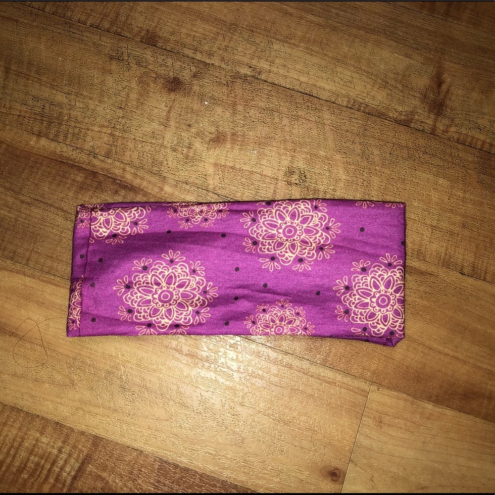 Flower patterned head band